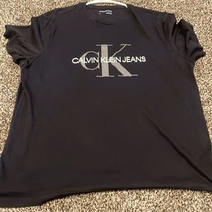 Calvin Klein T-shirt